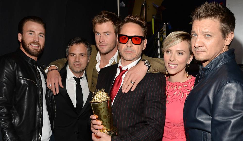 Chris Evans Is Reuniting the Six Original 'Avengers' for an Amazing All-In Challenge Prize! - www.justjared.com