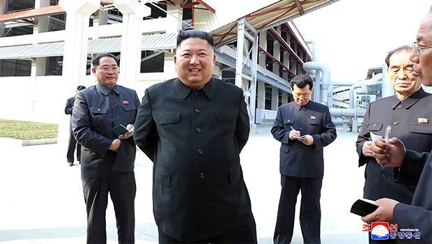 Kim Jong-Un Seemingly Resurfaces After Weeks Of Health Rumors — See Pics - hollywoodlife.com - North Korea