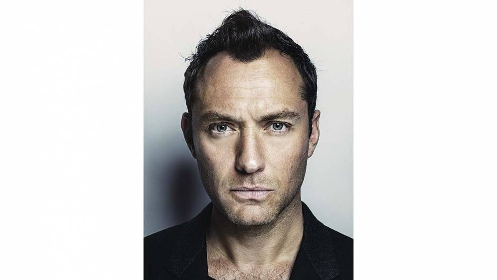 Jude Law Signs With CAA (Exclusive) - www.hollywoodreporter.com