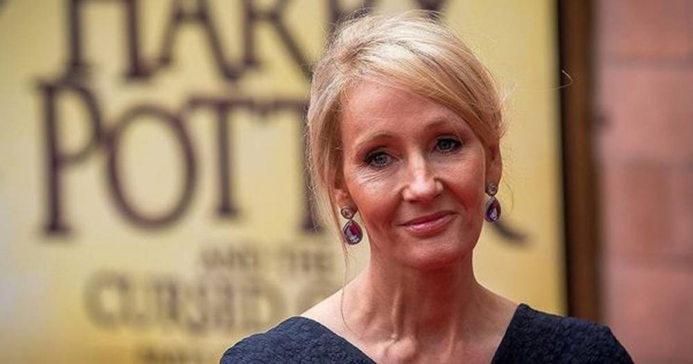 JK Rowling to donate £1m to charities battling pandemic as she pays tribute to brave frontline workers - www.dailyrecord.co.uk - Scotland