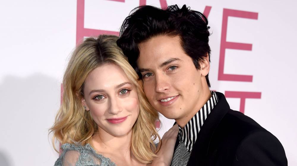 Lili Reinhart Defends Cole Sprouse After Twitter Tried to Cancel Him - www.justjared.com - county Cole