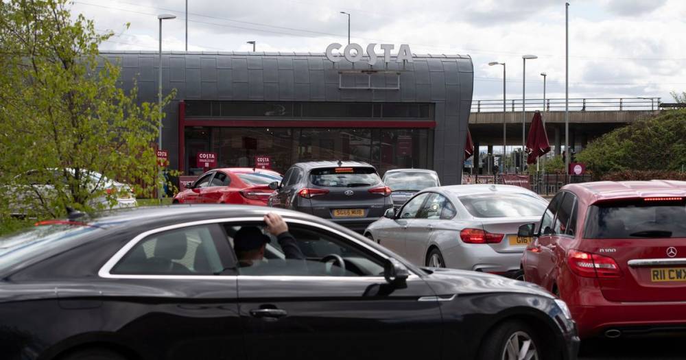 Chaos at Glasgow Costa as hundreds of coffee fans queue for hours at Braehead drive-thru store - www.dailyrecord.co.uk - Britain - Scotland