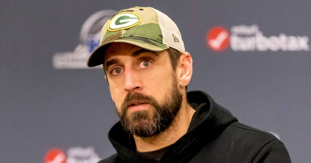 Aaron Rodgers Claims Being Quarantined Amid the Coronavirus Pandemic Is Like Being Under ‘House Arrest’ - www.usmagazine.com - Wisconsin