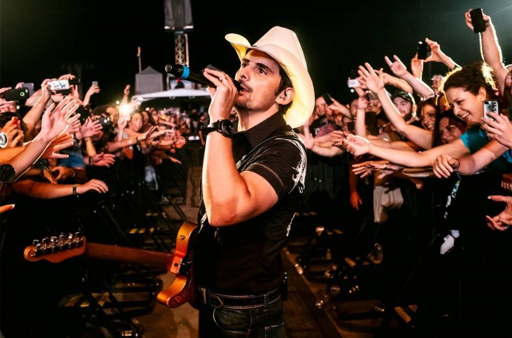 How Brad Paisley Put on a Full Production Arena Show and Kept Everyone Safe (Including Himself) - www.billboard.com - Nashville