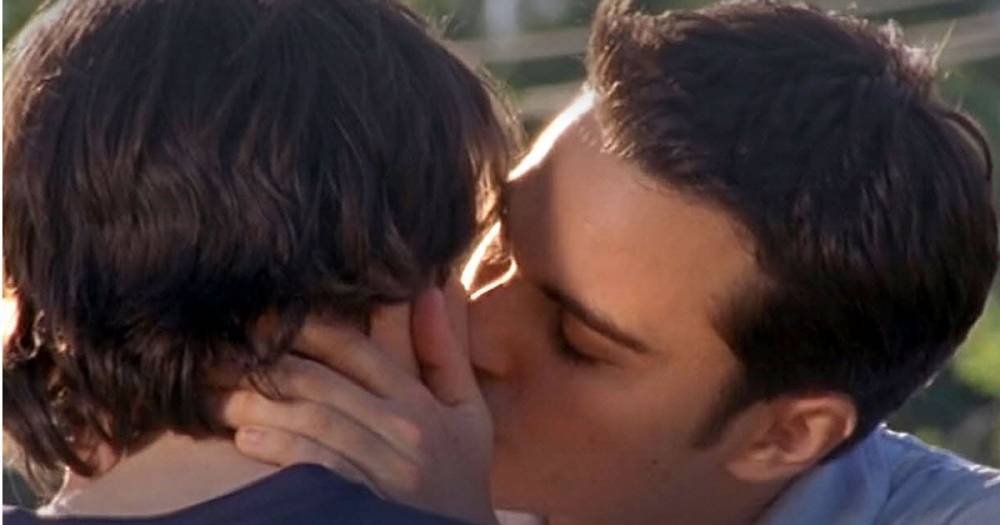 Dawson’s Creek’s TV-Changing Kiss Aired 20 Years Ago: Kerr Smith, Adam Kaufman and Writer Gina Fattore Look Back - www.usmagazine.com - county Dare