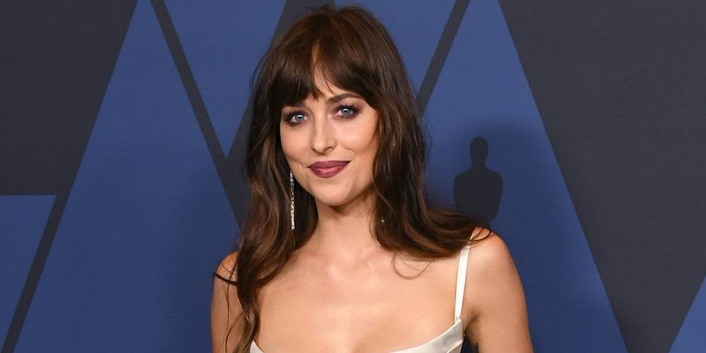 Dakota Johnson Shares Tips For Dealing With Anxiety & Depression in Quarantine - www.justjared.com