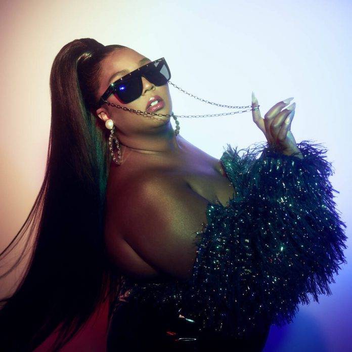 Lizzo teaming up with Quay on fun sunglasses collection - www.peoplemagazine.co.za