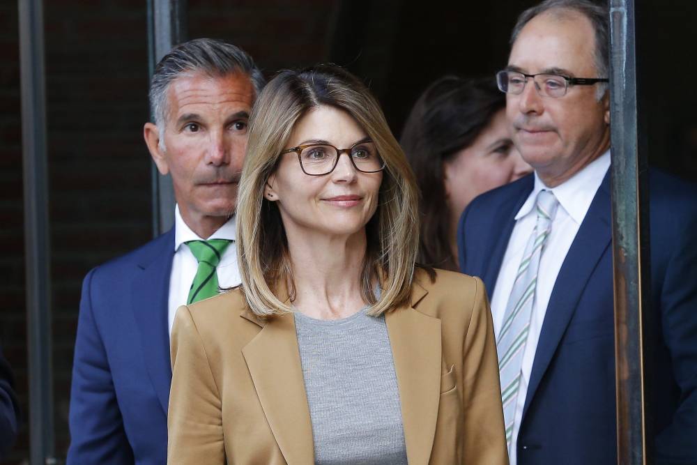 Lori Loughlin And Mossimo Giannulli To Plead Guilty In College Admissions Scandal - etcanada.com - state Massachusets