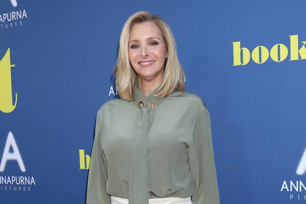 Lisa Kudrow had ‘no idea’ Space Force was a real thing before shooting Netflix comedy - www.hollywood.com