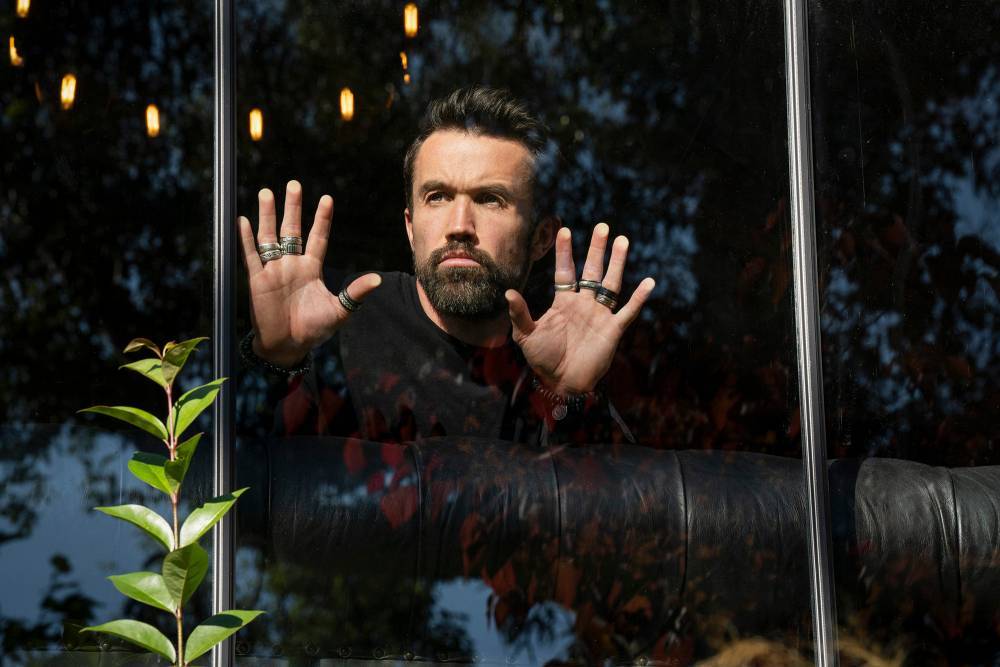 Rob McElhenney shot episode of his Apple+ series ‘Mythic Quest’ on iPhones - nypost.com
