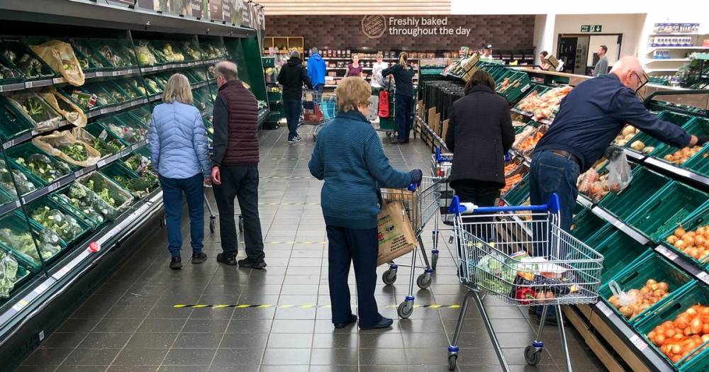 Face mask rules for shoppers at Tesco, Aldi, Asda, Sainsbury's, Morrisons, M&S and Lidl - www.manchestereveningnews.co.uk - Britain