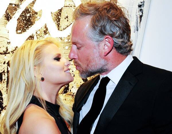 Jessica Simpson's 10-Year Anniversary Tribute to Eric Johnson Is the Definition of True Love - www.eonline.com