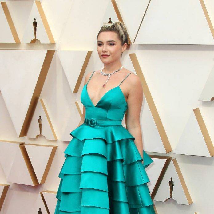 Florence Pugh changed her mind over wrist tattoo at last minute - www.peoplemagazine.co.za