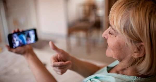 Grandparents can keep state pension credits worth £260 a year if they are childminding over phone or video chat - www.msn.com