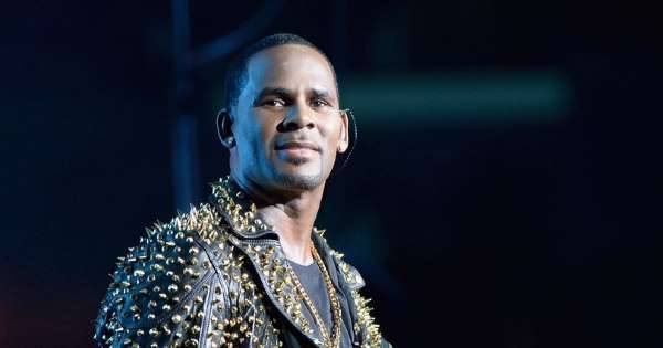 'R Kelly's Under 18s club' Snapchat group prompts North Wales primary school warning - www.msn.com