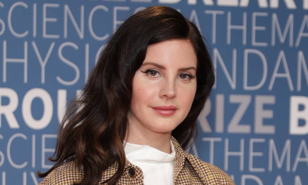 Lana Del Rey Gives Final Notes on Her 'Controversial Post,' Says It's Fine if Artists Don't Want to Be Associated With Her - www.justjared.com