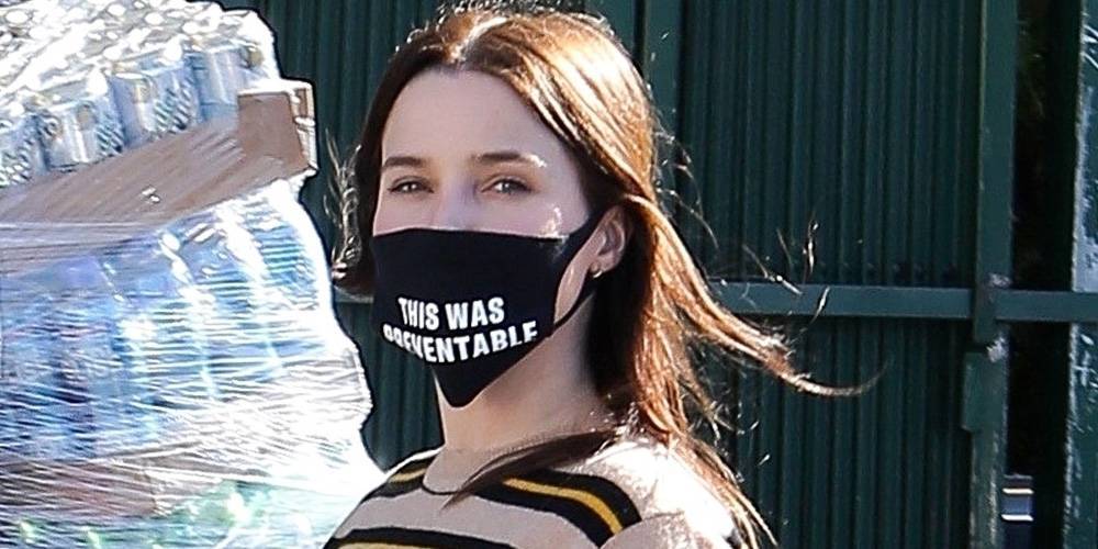 Sophia Bush Makes Bold Statement With Her Mask After Picking Up Essential Items - www.justjared.com - Los Angeles