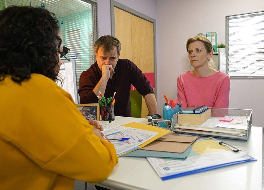 Corrie SPOILERS: Steve and Leanne reconnect over Oliver’s diagnosis - evoke.ie
