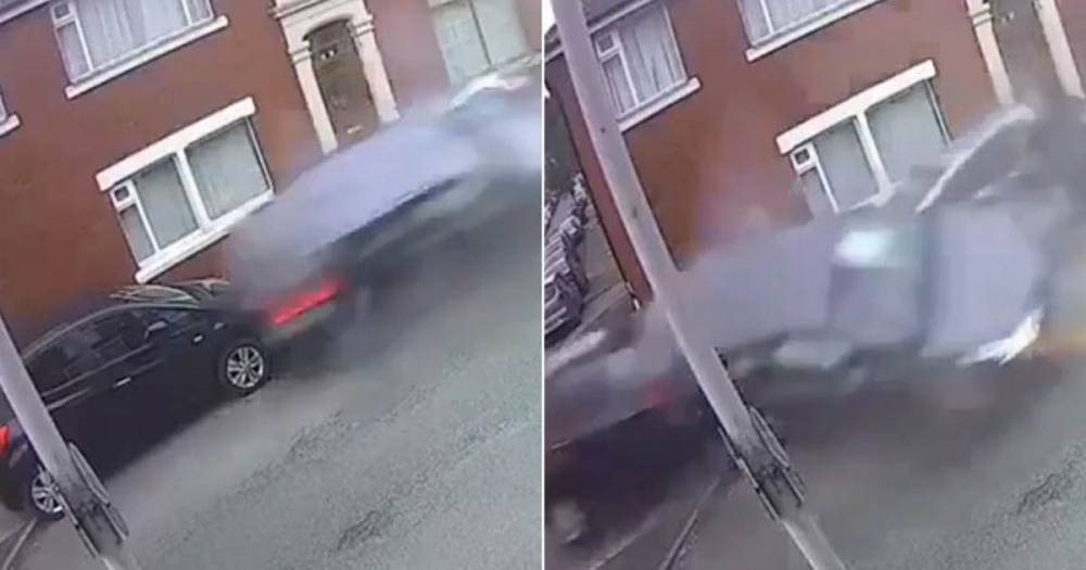 Suspected drug driver smashes into cars in terrifying crash on side street - watch - www.manchestereveningnews.co.uk - county Preston