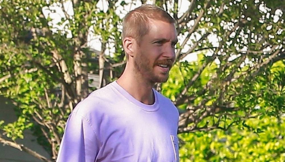 Calvin Harris Hangs Out with Friends After Revealing He Nearly Died in 2014 - www.justjared.com - county Sherman