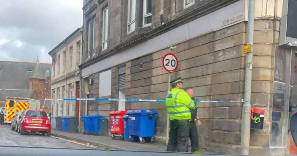 Four people rushed to hospital with facial injuries after Hamilton street 'brawl' - www.dailyrecord.co.uk - county Hamilton
