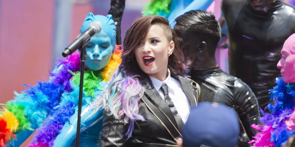 Demi Lovato Speaks Out in Support of Transgender Community: 'Trans Rights Are Human Rights'! - www.justjared.com