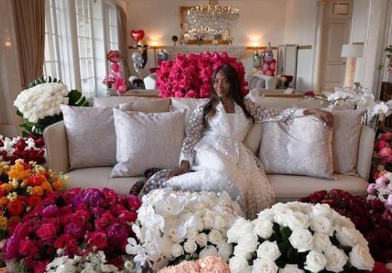 Naomi Campbell Shows Off Birthday Flowers As She Thanks Everyone For The ‘Well Wishes And Blessings’ - etcanada.com