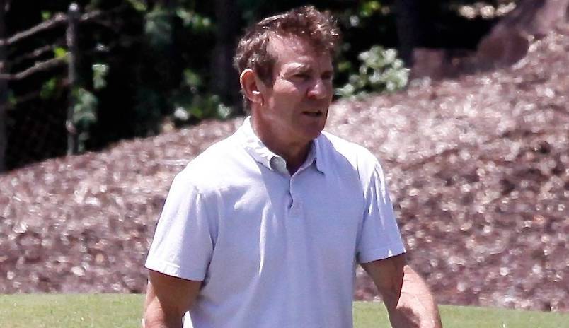 Dennis Quaid Spends the Afternoon on the Golf Course in Bel-Air - www.justjared.com - Beverly Hills