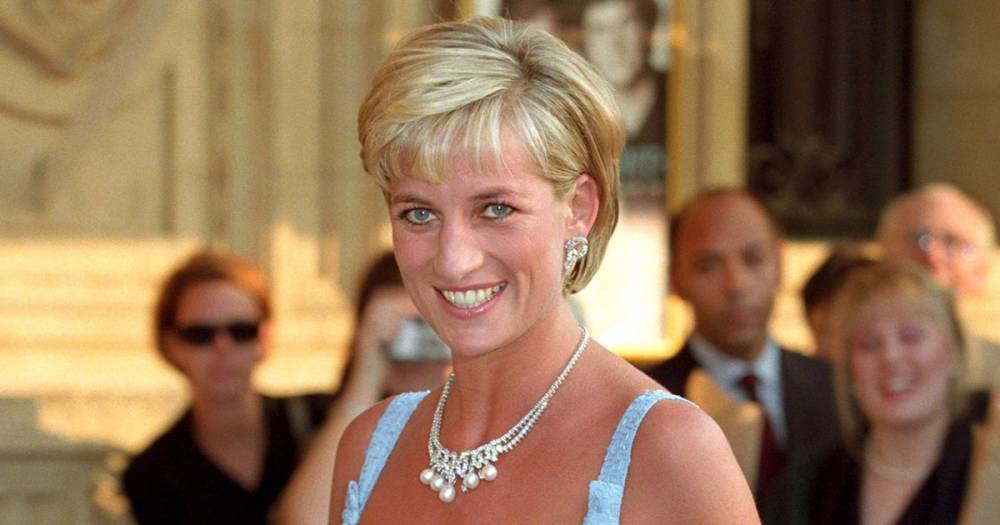 Royal Photographer Tim Rooke Fondly Remembers Princess Diana: ‘She Was Very Warm’ and ‘Great to Photograph’ - www.usmagazine.com