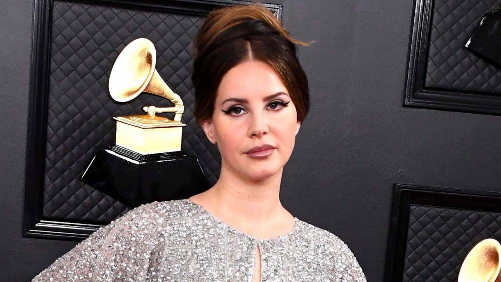 Lana Del Rey Hits Back at Critics Who Say She 'Glamorizes Abuse': I 'Paved the Way' for Top Female Artists - www.etonline.com