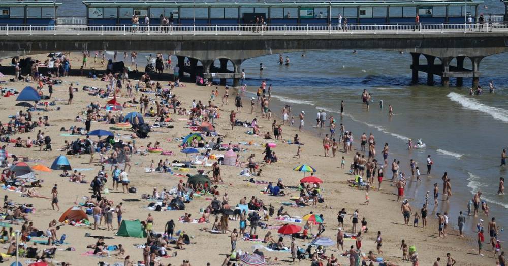 Common sense plea after hoards flock to beaches on Bank Holiday Monday - www.manchestereveningnews.co.uk - London