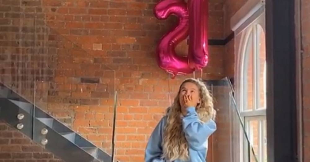 Tommy Fury leaves girlfriend Molly-Mae 'speechless' with 21st birthday surprise after near disaster - www.manchestereveningnews.co.uk - Manchester - Hague