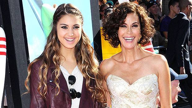 Teri Hatcher Congratulates Look-A-Like Daughter Emerson, 22, On Graduating From College - hollywoodlife.com