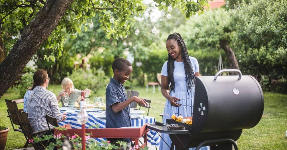 Morrisons have launched a £4 burger and beer deal which is great for BBQs in the sun - www.ok.co.uk - Britain