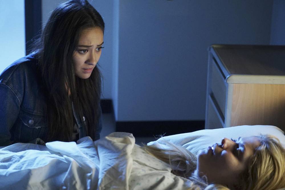 Pretty Little Liars 'Ships Ranked from Ezria to Spoby - www.tvguide.com