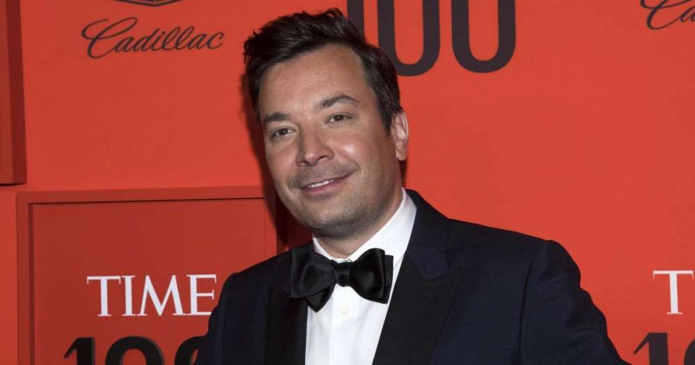 Jimmy Fallon apologises for wearing blackface in 2000 SNL skit after clip resurfaced - www.msn.com - USA