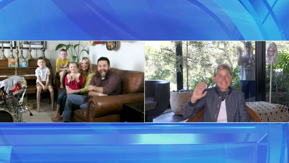 Ellen DeGeneres Surprises Florida Family With A Special Gift After They Go Viral With Heartwarming Band Videos - etcanada.com - Florida