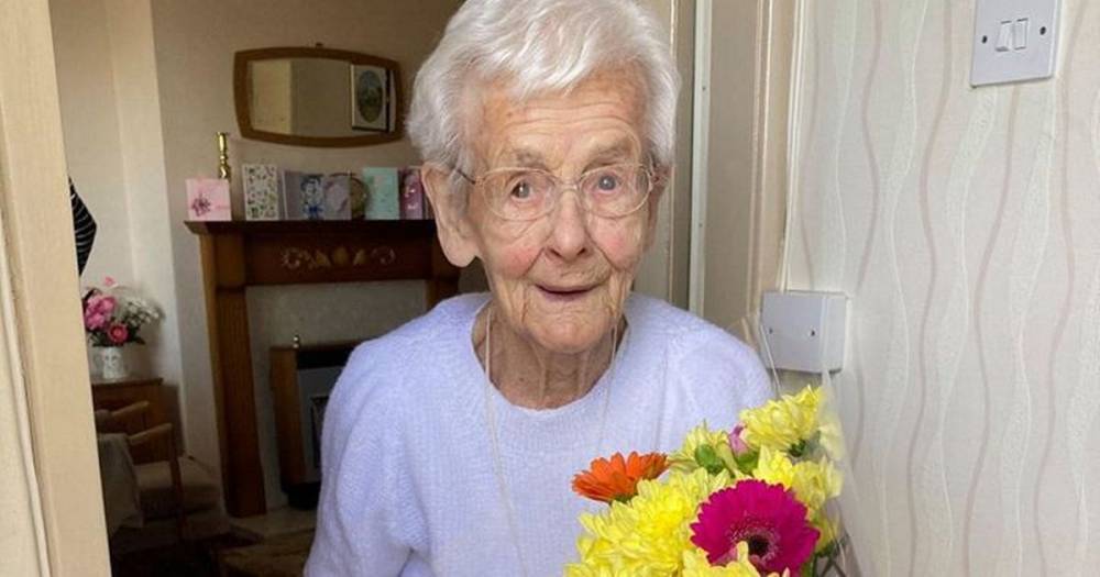Flo celebrates 101st birthday with a little help from her friends - www.dailyrecord.co.uk