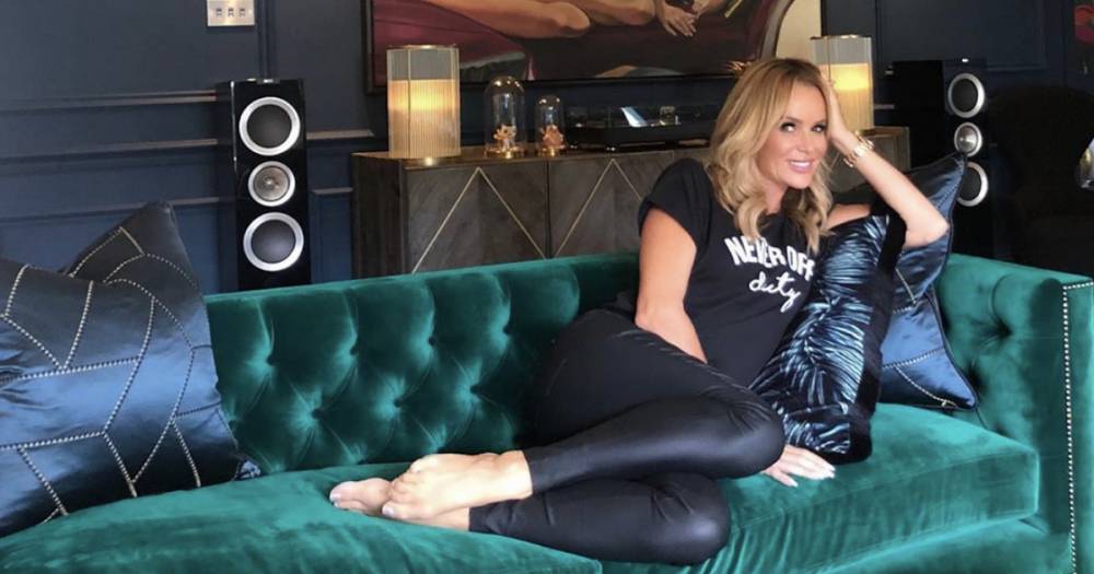 Amanda Holden shares glimpse inside her beautiful country house with a bar, music room and pool - www.ok.co.uk - Britain