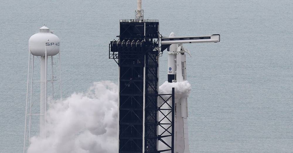 SpaceX Falcon 9 rocket launch called off 16 minutes before take-off due to bad weather - www.manchestereveningnews.co.uk - USA