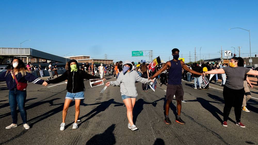 Protestors Over George Floyd’s Death Block Los Angeles Freeway - variety.com - Los Angeles - Los Angeles - USA - Jordan - Minneapolis