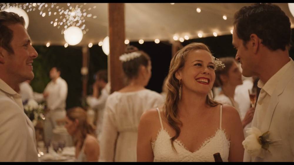 Saban Films Lands Alicia Silverstone Wedding Comedy ‘Sister of the Groom’ - deadline.com - France - USA - county Scott - county Hampton