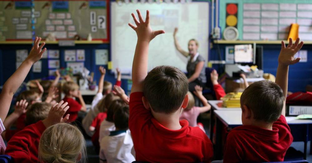 'We fail to understand why the government would take such risks' - Teaching unions blast reopening of schools - www.manchestereveningnews.co.uk