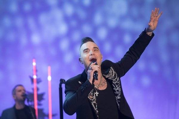 Robbie Williams says coronavirus has ‘fed into’ his anxiety - www.breakingnews.ie - Los Angeles