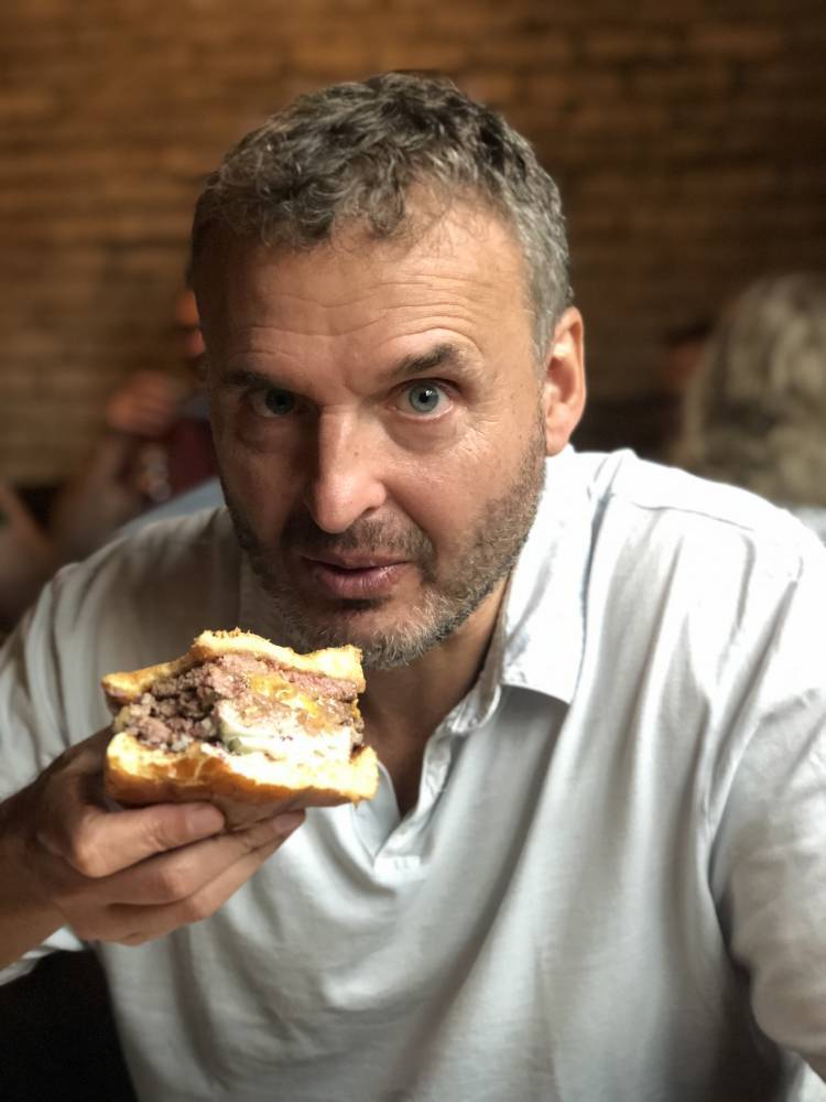 Phil Rosenthal’s ‘Somebody Feed Phil’ Is Back For Thirds On Netflix -But First, A Q&A Appetizer - deadline.com