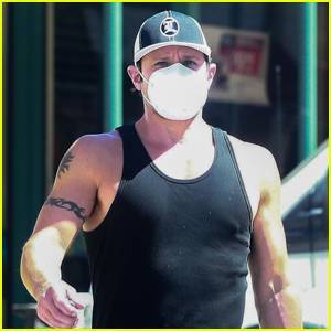 Nick Lachey Shows His Buff Arms While Out in L.A. - www.justjared.com - Los Angeles