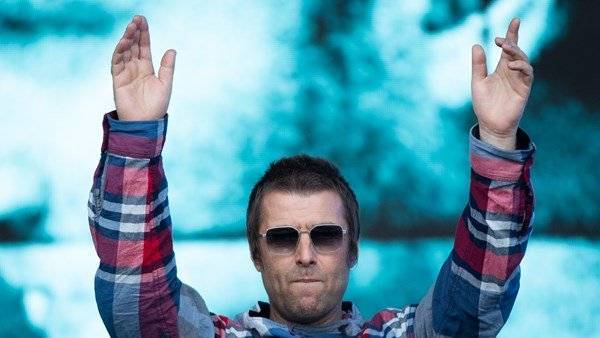 Liam Gallagher offers brother Noel olive branch on his birthday - www.breakingnews.ie - Paris