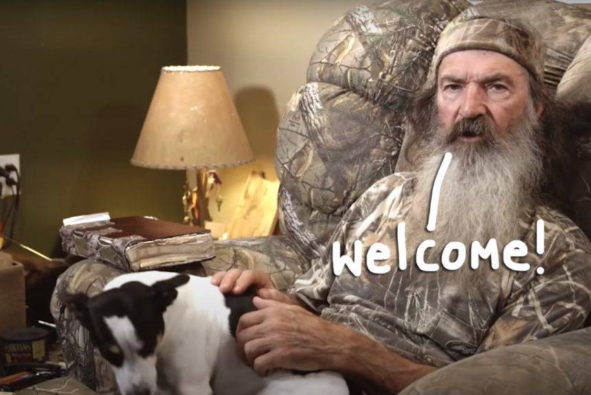 Duck Dynasty Star Phil Robertson Reveals He Has A 45-Year-Old Daughter From Past Affair - perezhilton.com