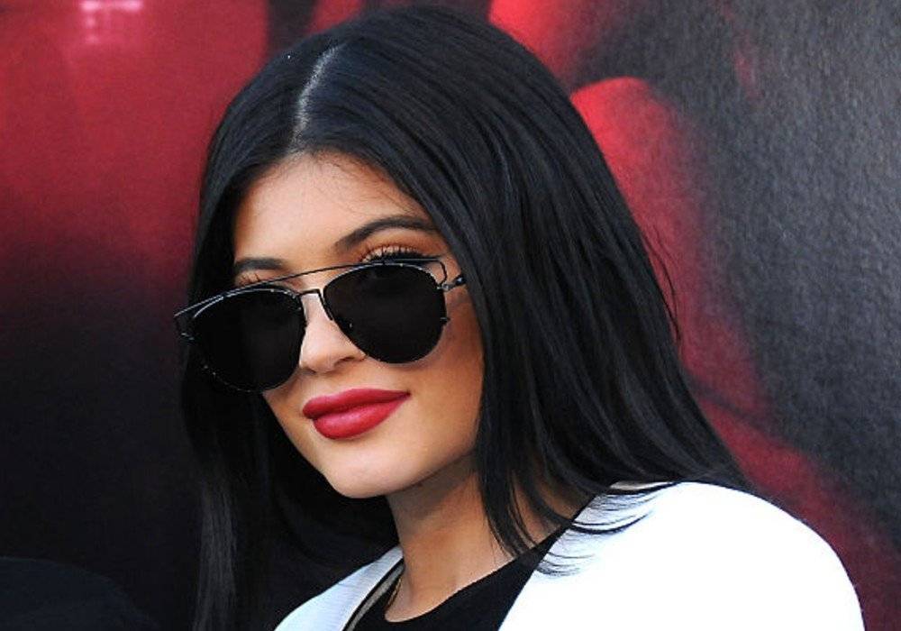 Kylie Jenner Is Not A Billionaire & Lied To Inflate Her Net Worth, Claims Forbes - celebrityinsider.org