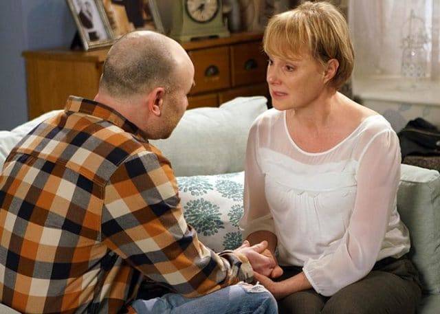Corrie SPOILERS: Will Sally risk everything to expose Geoff? - evoke.ie